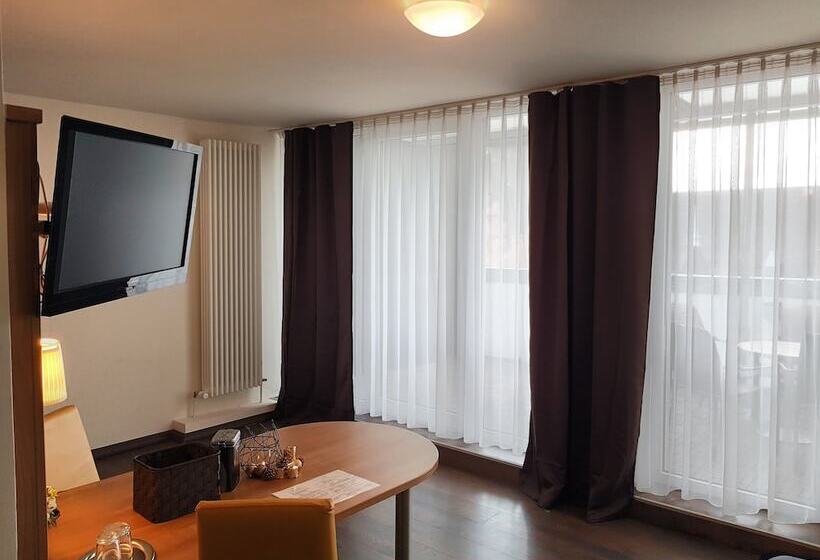 Luise Mannheim   By Superfly Hotels