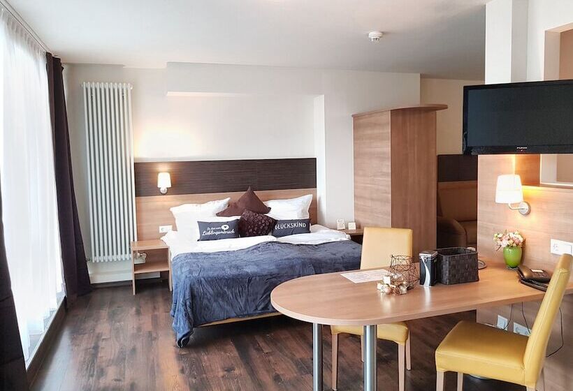 Luise Mannheim   By Superfly Hotels