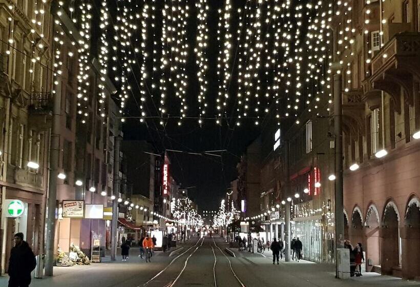 Luise Mannheim   By Superfly Hotels