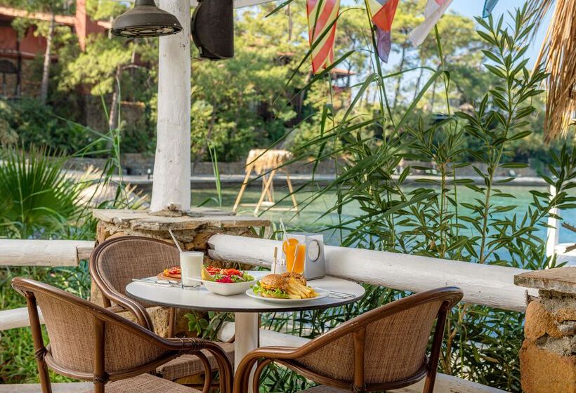 호텔 Marmaris Bay Resort   Adults Only