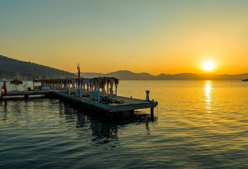 호텔 Marmaris Bay Resort   Adults Only