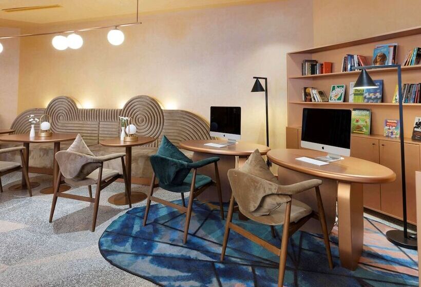 هتل Mercure Istanbul Bakirkoy