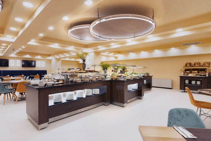 هتل Mercure Istanbul Bakirkoy