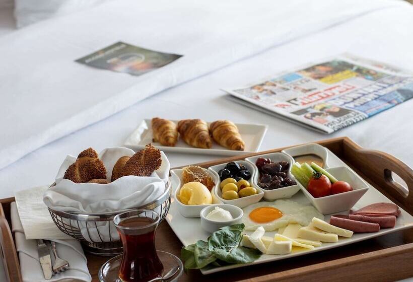 هتل Mercure Istanbul Bakirkoy
