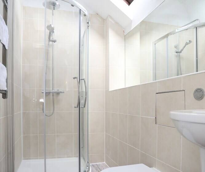 فندق Merrymouth Inn