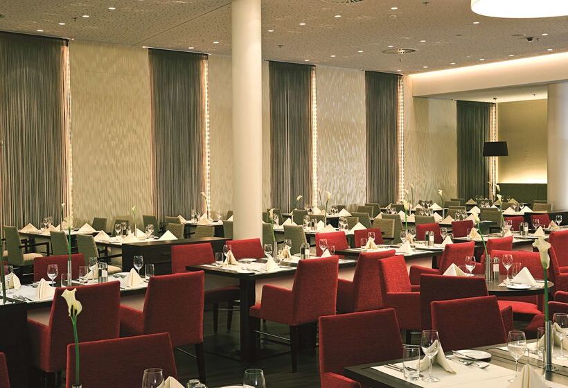 בית מלון כפרי NH Collection Dresden Altmarkt