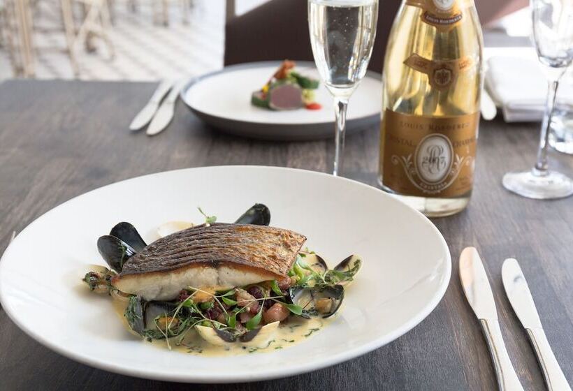 Отель Park Central