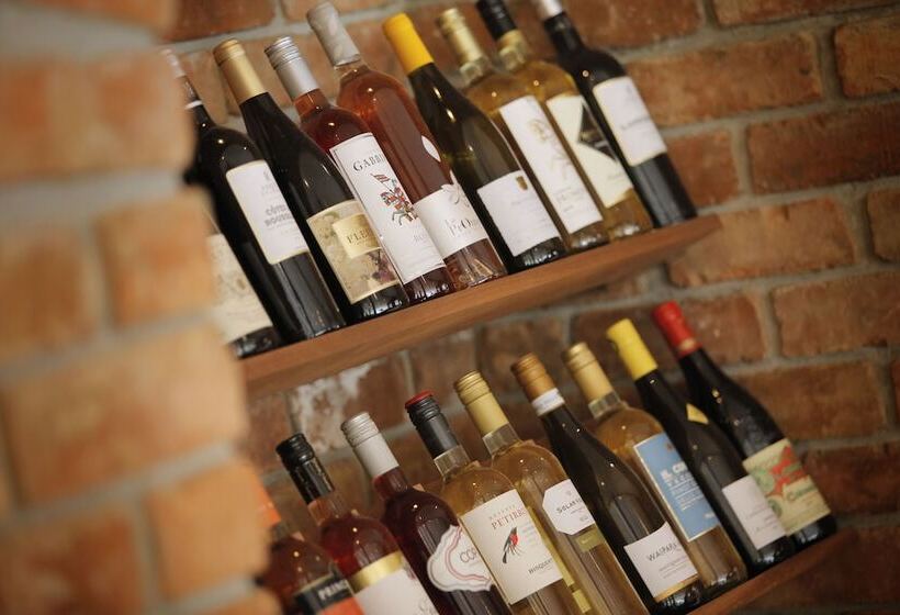 Отель Park Central