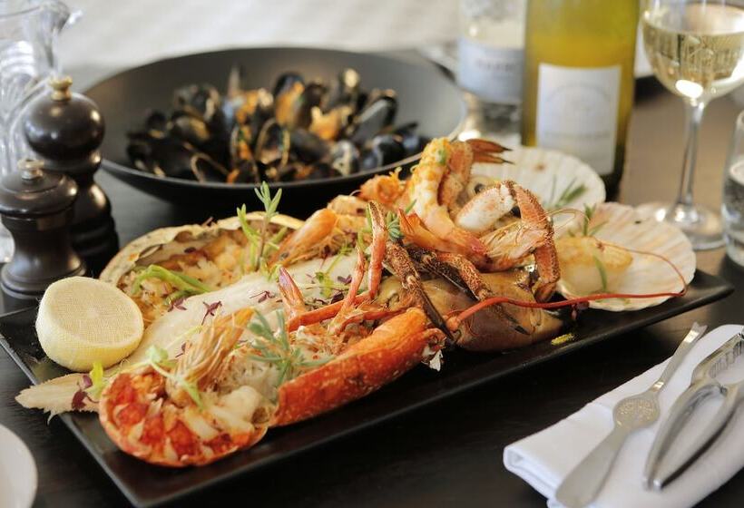 Отель Park Central