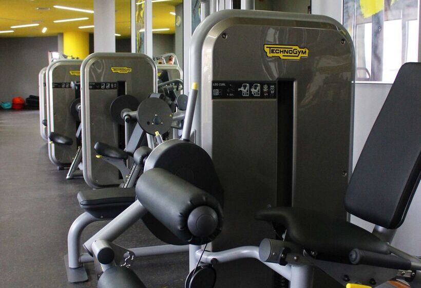 هتل Park Inn By Radisson Abu Dhabi Yas Island