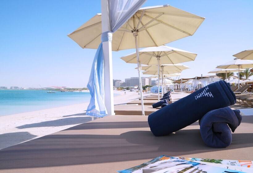 هتل Park Inn By Radisson Abu Dhabi Yas Island