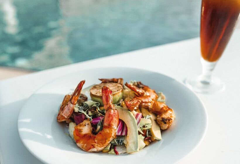 هتل Golden Tulip Muscat