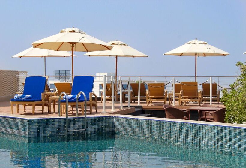 هتل Golden Tulip Muscat