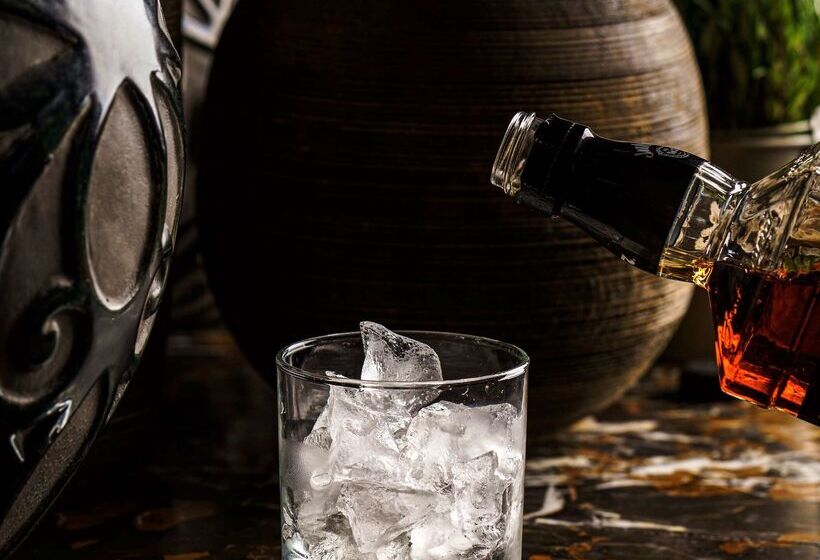 هتل Golden Tulip Muscat