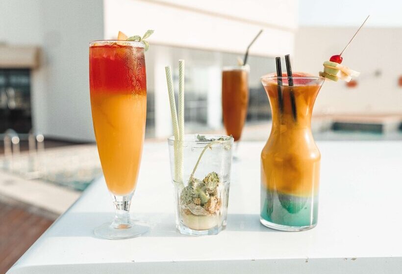 هتل Golden Tulip Muscat