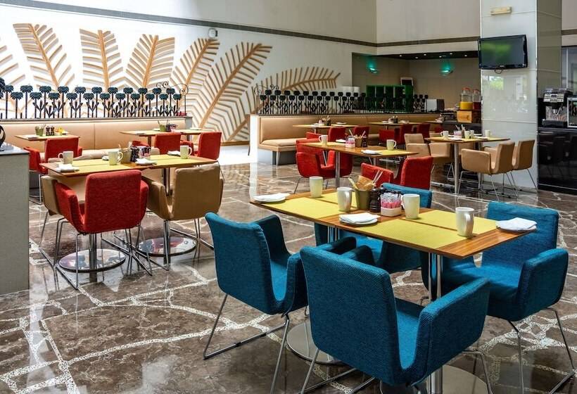 هتل Golden Tulip Muscat