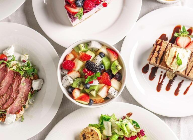 هتل Golden Tulip Muscat