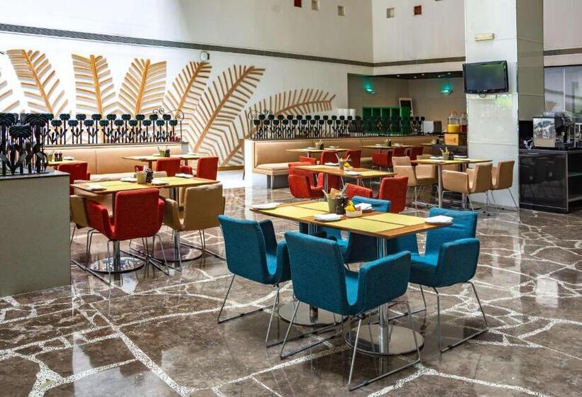 هتل Golden Tulip Muscat