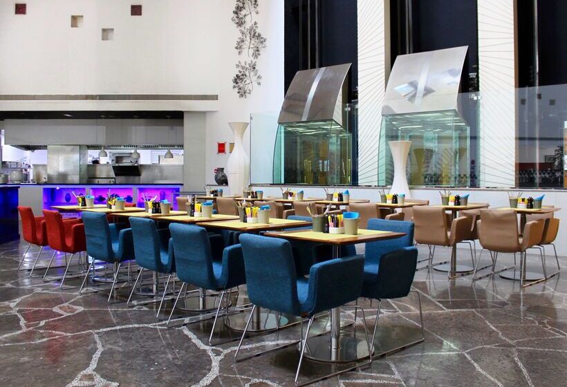 هتل Golden Tulip Muscat