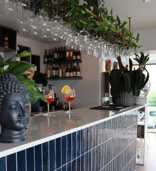 בית מלון כפרי Porth Beach