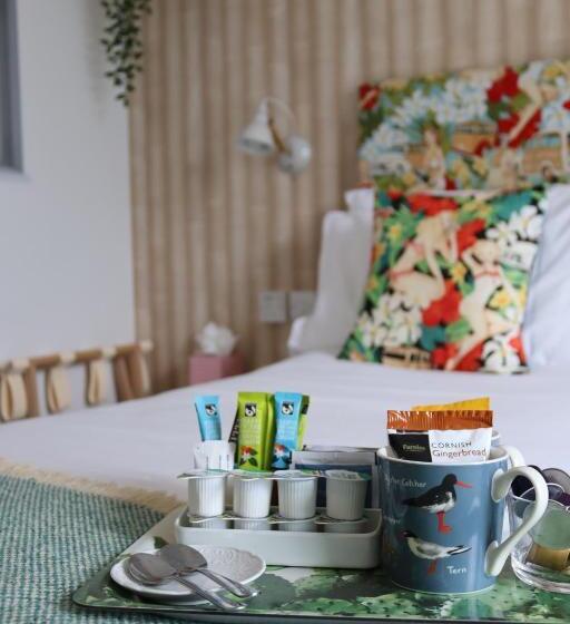 בית מלון כפרי Porth Beach