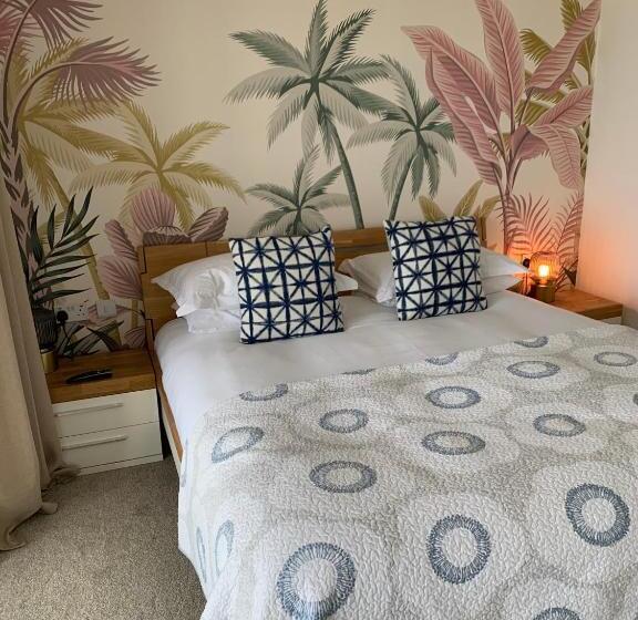 בית מלון כפרי Porth Beach