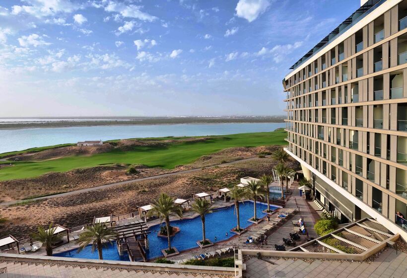 Radisson Blu Hotel, Abu Dhabi Yas Island