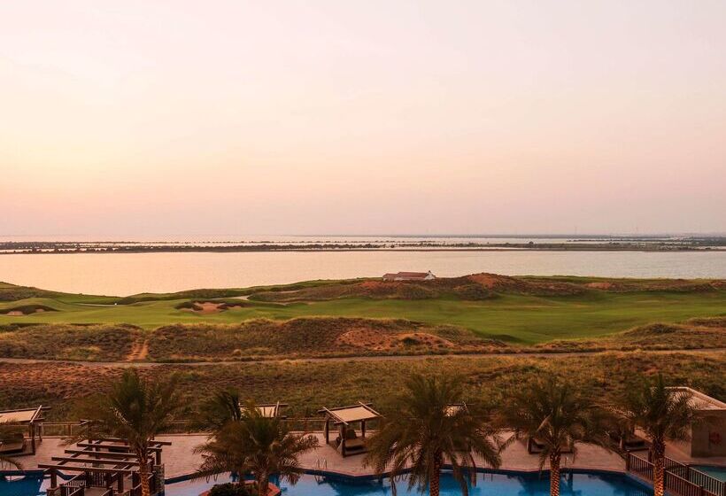 Radisson Blu Hotel, Abu Dhabi Yas Island