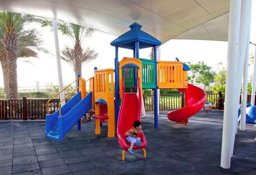 Radisson Blu Hotel, Abu Dhabi Yas Island