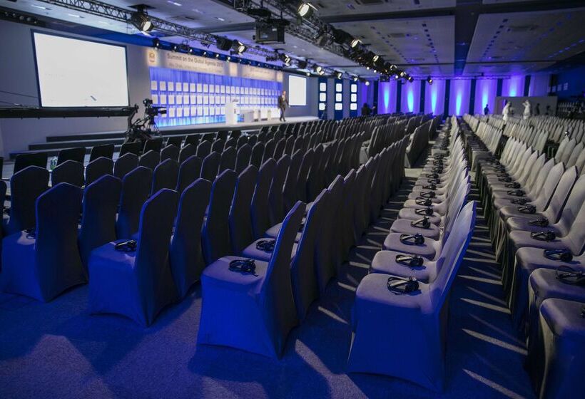 Radisson Blu Hotel, Abu Dhabi Yas Island