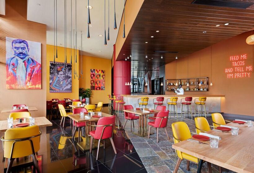 Radisson Blu Hotel, Abu Dhabi Yas Island