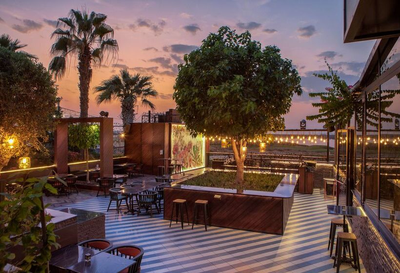 Radisson Blu Hotel, Abu Dhabi Yas Island