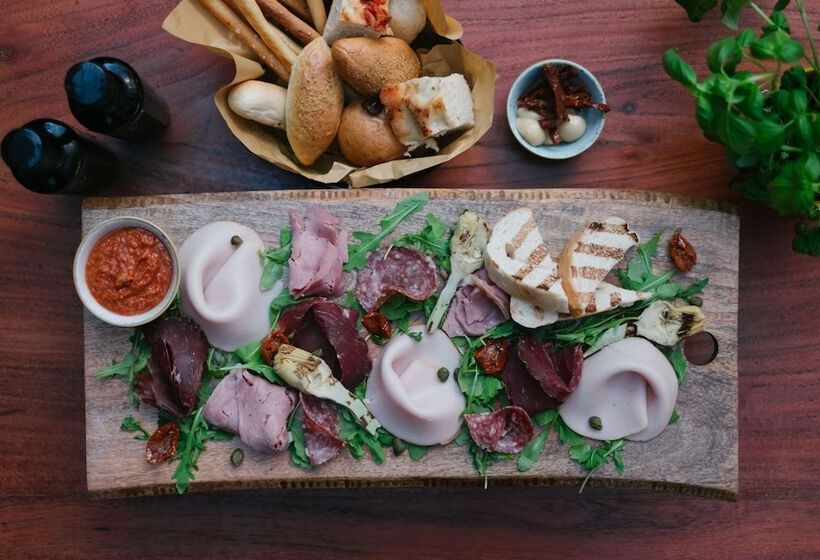 Radisson Blu Hotel, Abu Dhabi Yas Island