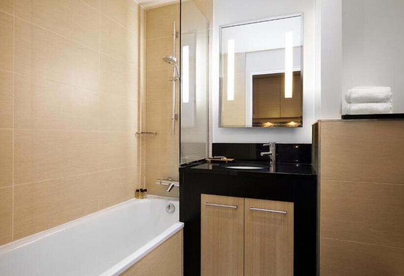 هتل Relais Spa Chessy Val D Europe