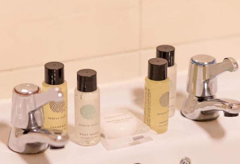 ホテル The Globe And Crown