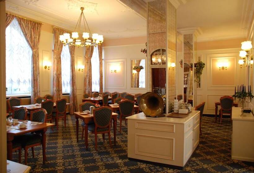 בית מלון כפרי Rheinischer Hof Bad Soden