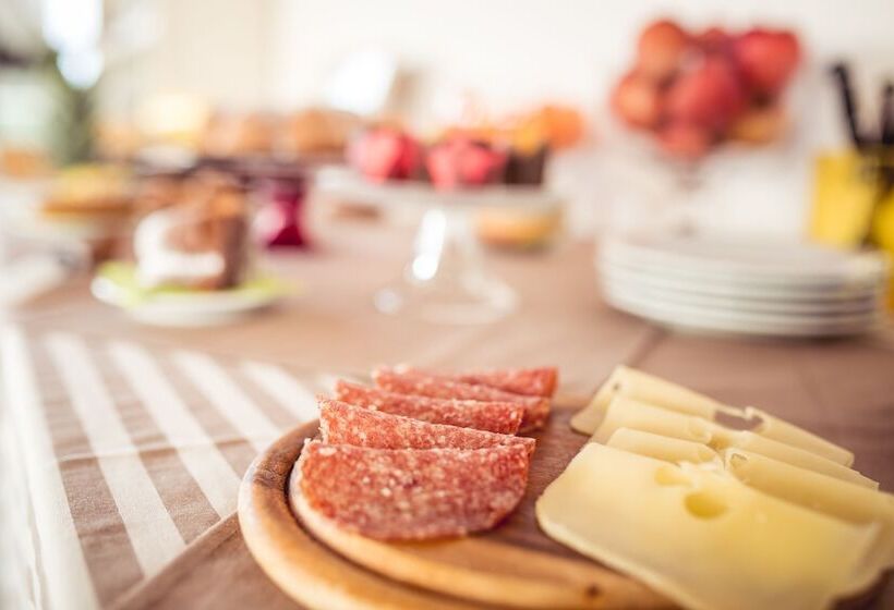 فندق ريفى Il Milione Country