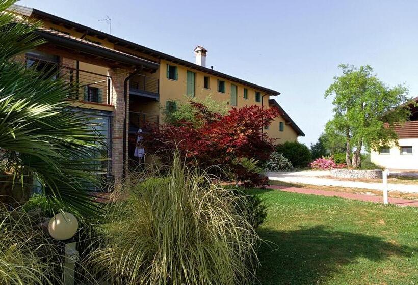 فندق ريفى Il Milione Country