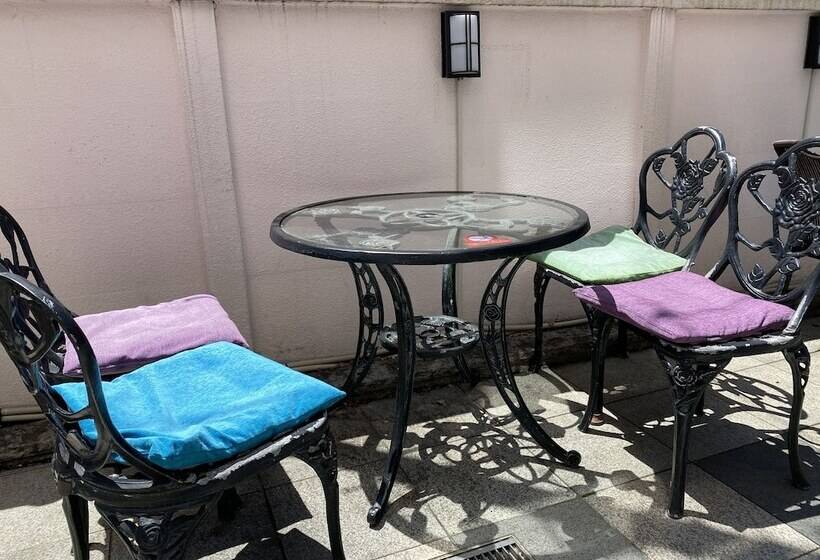 Sakura Hotel Hatagaya