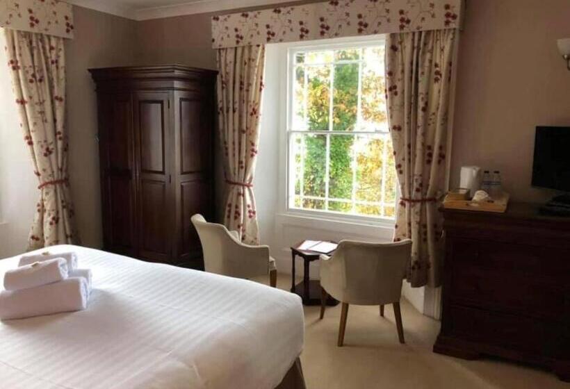 Отель Seawood House Boutique Bed And Breakfast