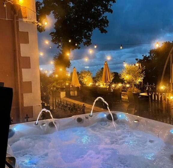 Отель Seawood House Boutique Bed And Breakfast