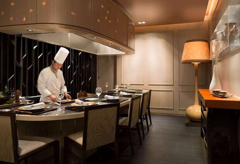 בית מלון כפרי Shangrila Tokyo