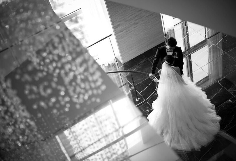 בית מלון כפרי Shangrila Tokyo