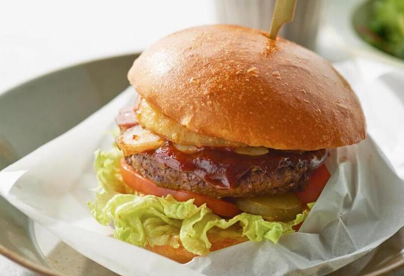 בית מלון כפרי Shangrila Tokyo