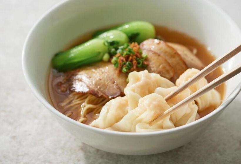 בית מלון כפרי Shangrila Tokyo