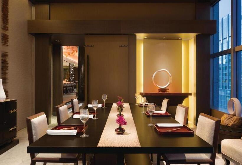 בית מלון כפרי Shangrila Tokyo