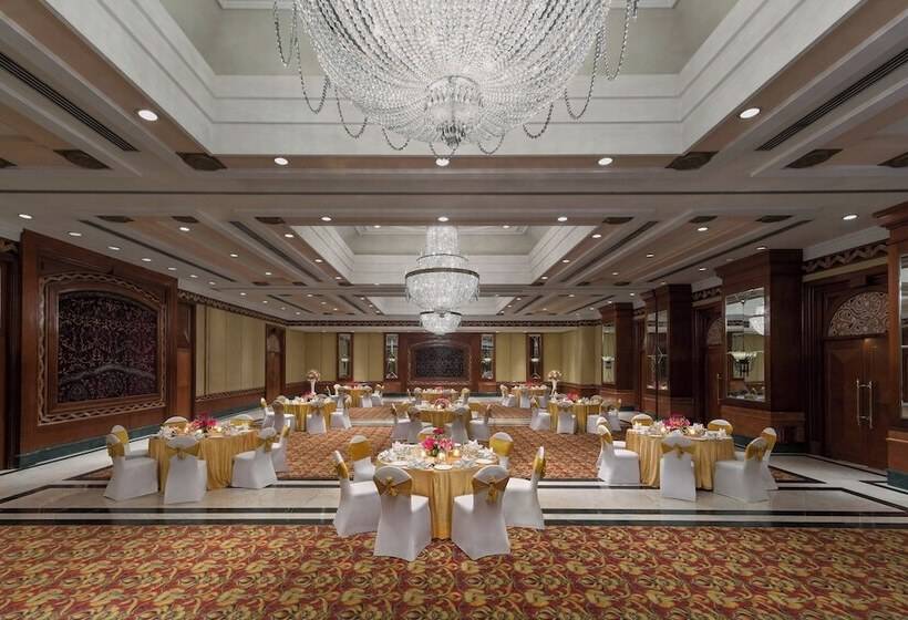 Отель Sheraton New Delhi