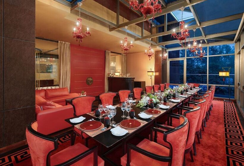 Отель Sheraton New Delhi