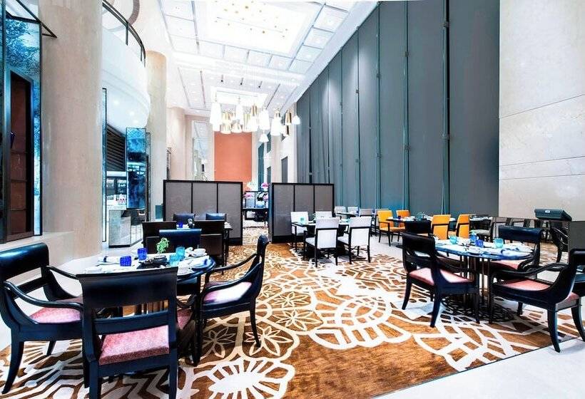 Отель Sheraton New Delhi