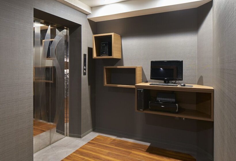 Shinjuku City Hotel N.u.t.s Tokyo